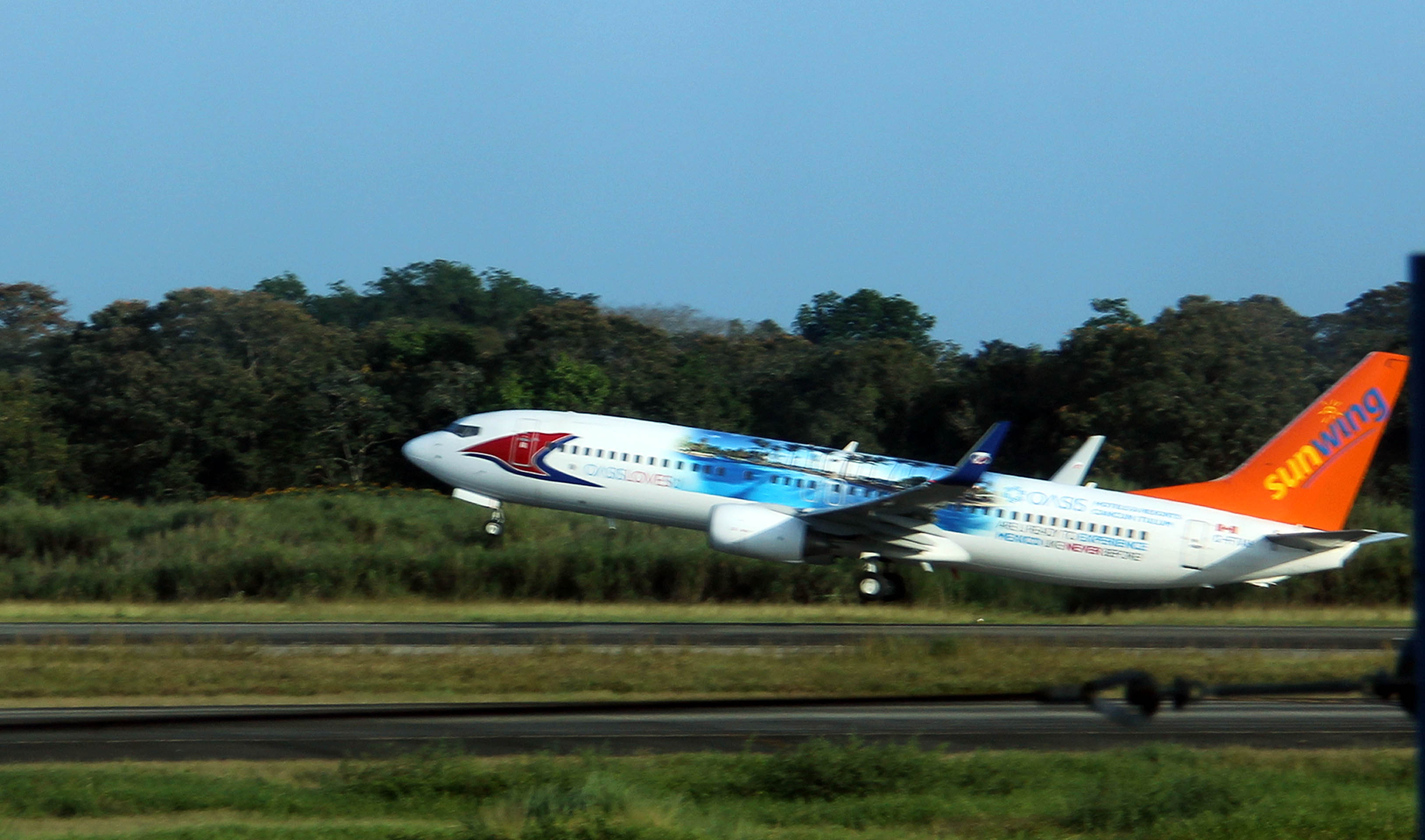 サンウイング Sunwing Airlines(WG/SWG) 世界の旅客機図鑑