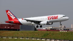 TAM航空(ブラジル).エアバスA320-231(PT-MZR)