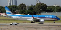 アウストラル航空(アルゼンチン).エンブラエル ERJ190(LV-CEV)