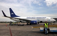 アルゼンチン航空(アルゼンチン).ボーイング737-73Vwinglets(LV-CAM)