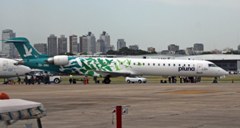 プル-ナ(ウルグアイ).ボンバルディアCRJ-900