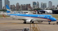 アウストラル航空(アルゼンチン).エンブラエル ERJ190(LV-CMA)